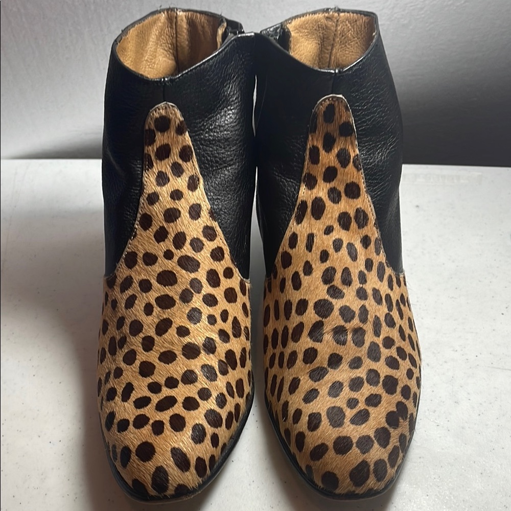 Calf Print Front & Black Leather back Ankle Boots MX3 (US approx a US 6)